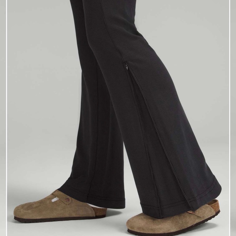 Lululemon Brushed Softstreme Ribbed Zip Flared Pant Legging 32.5" Women’s 2 Blk - Picture 3 of 12